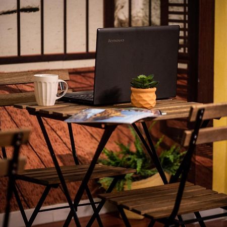 Suitesicily Rooms Palermo อัลตาวิลลา มิลิเชีย ภายนอก รูปภาพ